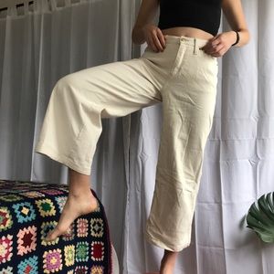 Universal Threads white wide leg pants